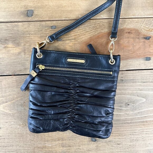 Etienne Aigner‎ Black Cross Body Purse Leather Puckered Gold Hardware Small - Picture 1 of 9